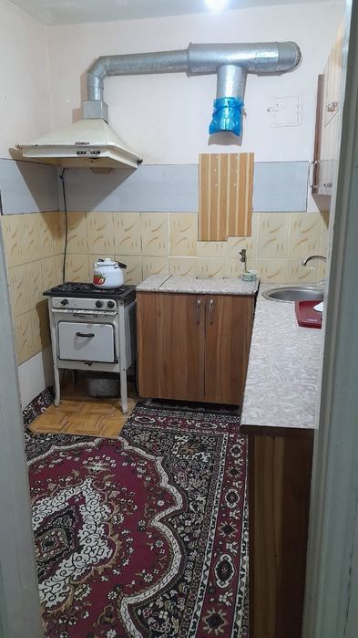 Квартира сотилади. Мадният 9а