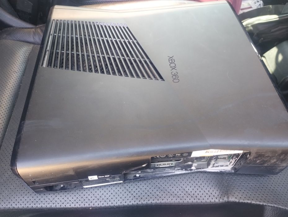 Xbox 360 slim 256 HDD