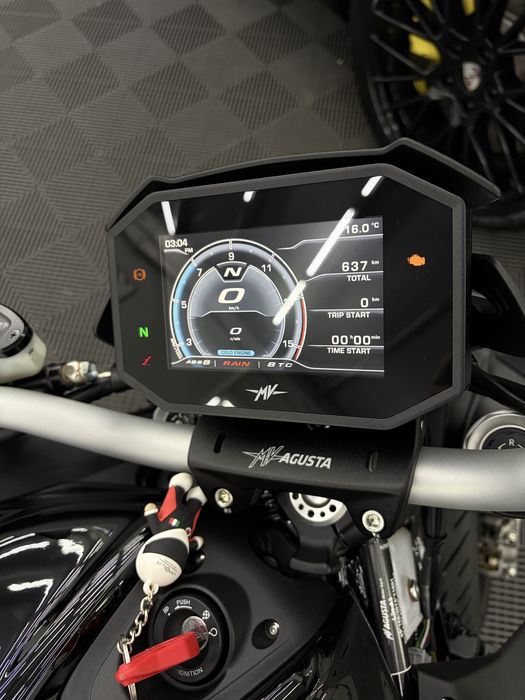 MV Agusta Brutale 800 • 637km parcursi