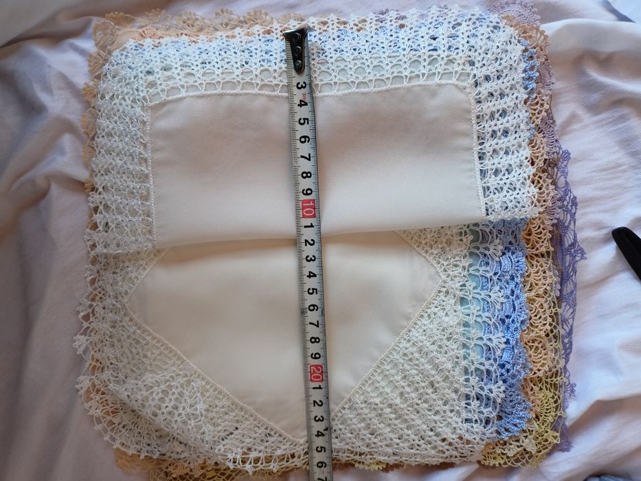 Носни кърпички плетени на една кука