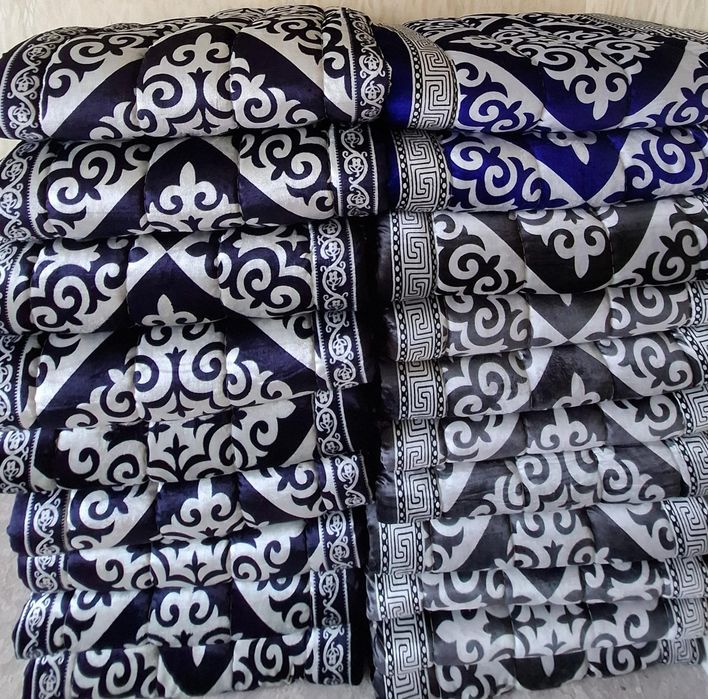 Төр көрпе жастық