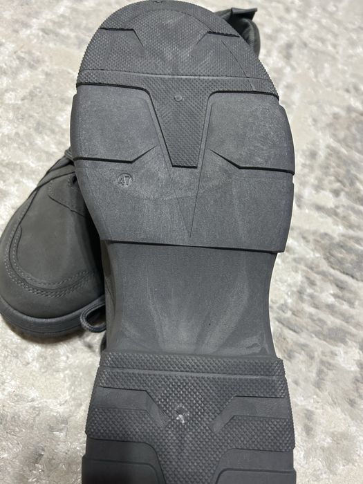 Продам кроссовки мужские р.47