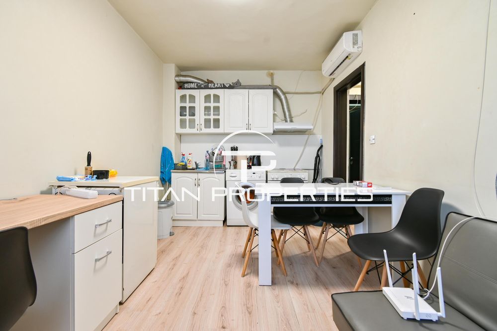 Дава се под наем Двустаен апартамент в София, Банишора - 42 кв.м за 448.8 € - Снимка #1