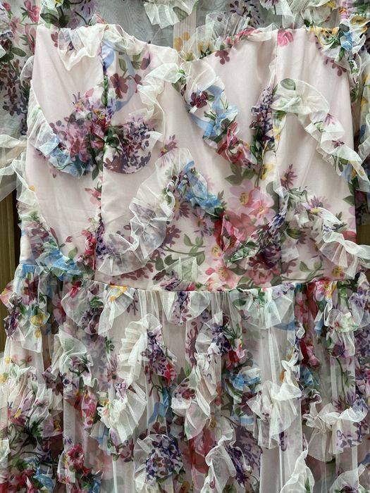 Продаи платье на мероприятие размер S