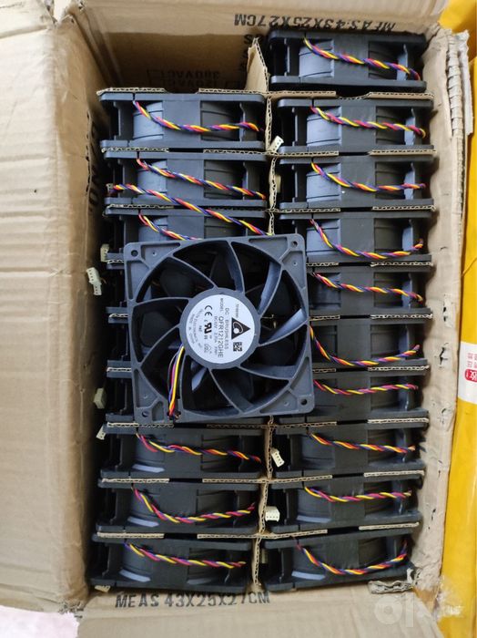 Промышленный вентилятор Delta Electronics EFR1212GHE  5 а