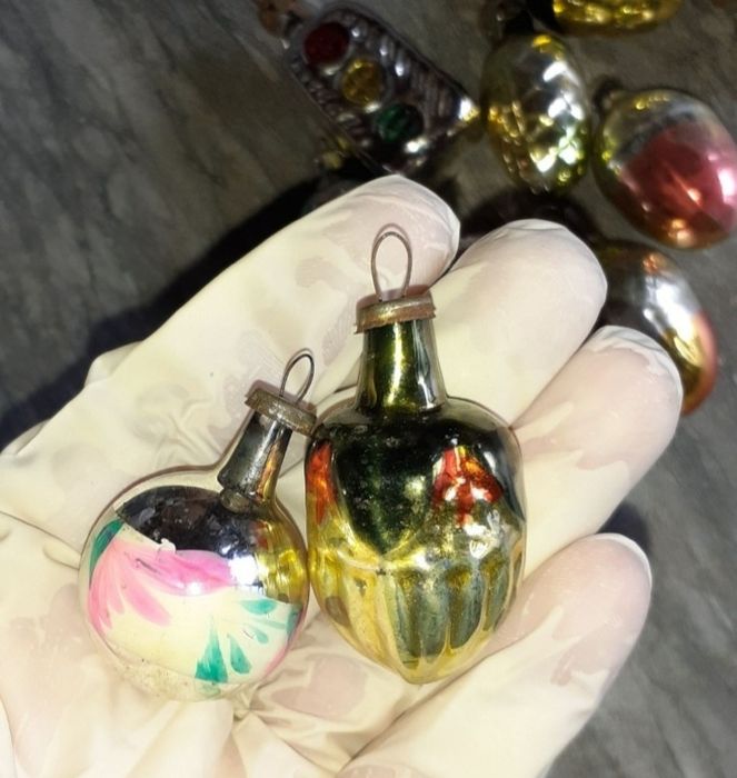 Globuri si decorațiuni de Crăciun  vechi