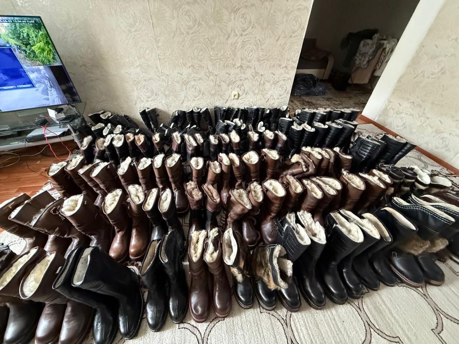 Унты с Монголий все размеры есть кожа и мех оригинал