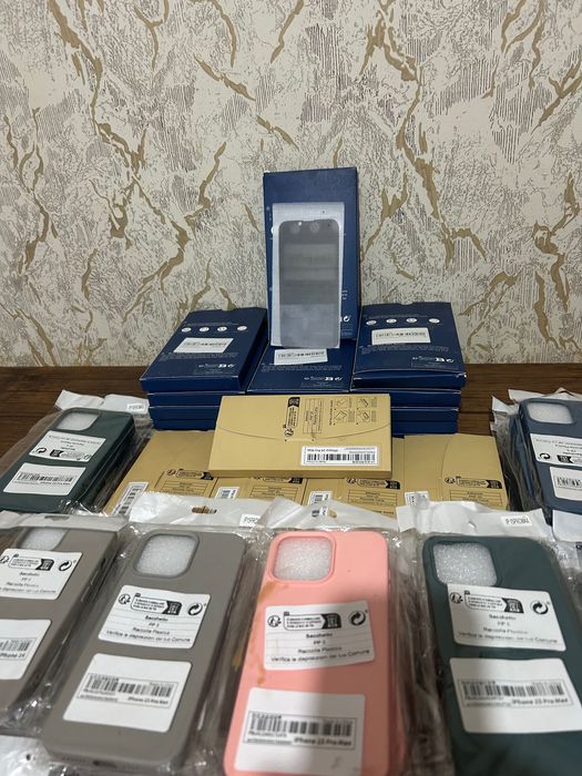 Калъфи и протектори за айфон 13/14/15