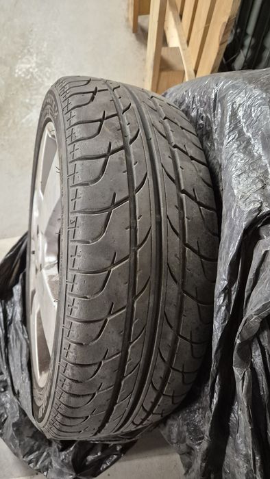 Продавам алуминиеви джанти за Nissan Micra