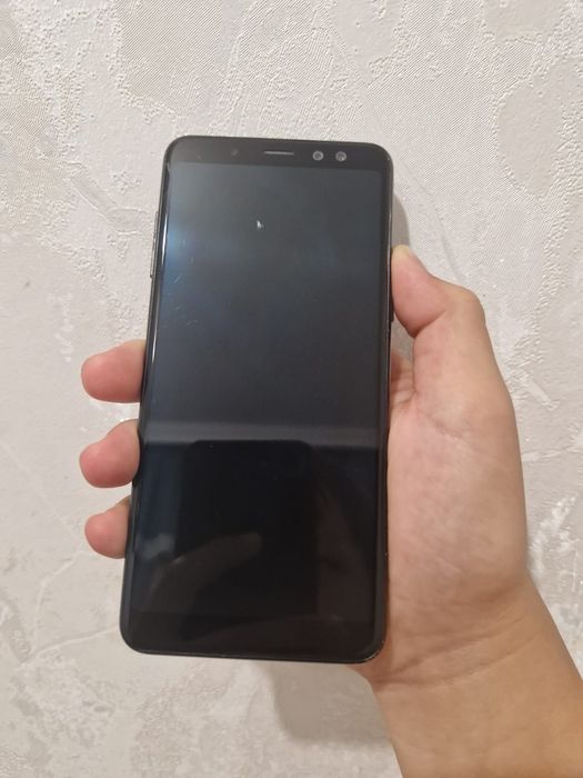 Samsung A8 (2018)