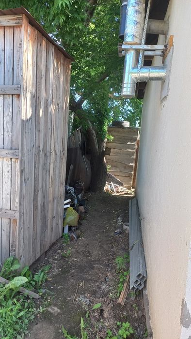 Продам участок, почти в центре в