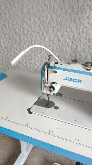 Срочно тыгын машинка jack f4