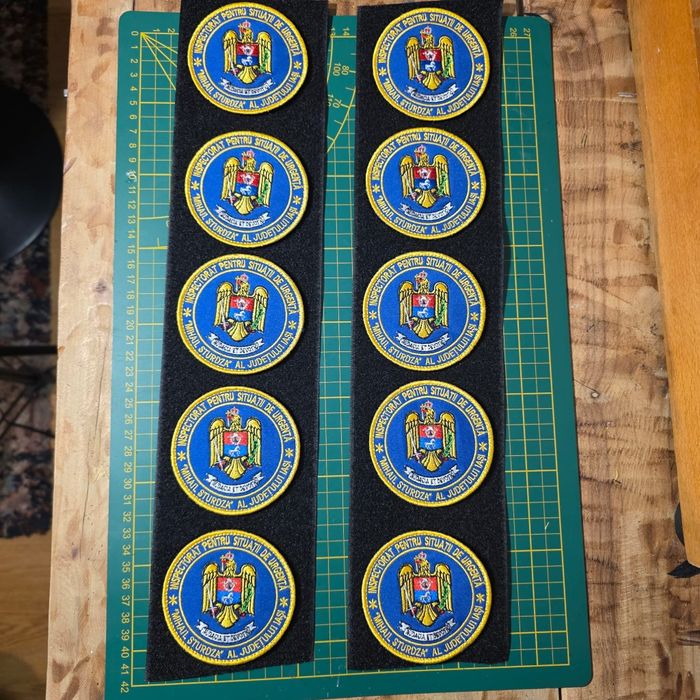 La comanda,Patch-uri, embleme, nominale pentru militari, politie, subo