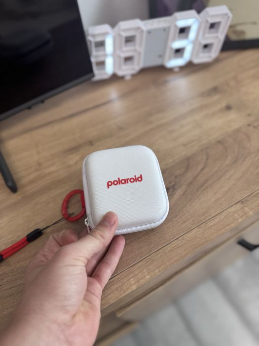 Vand Polaroid Go ( vine inclus cu 7 poze in el si inca 16)