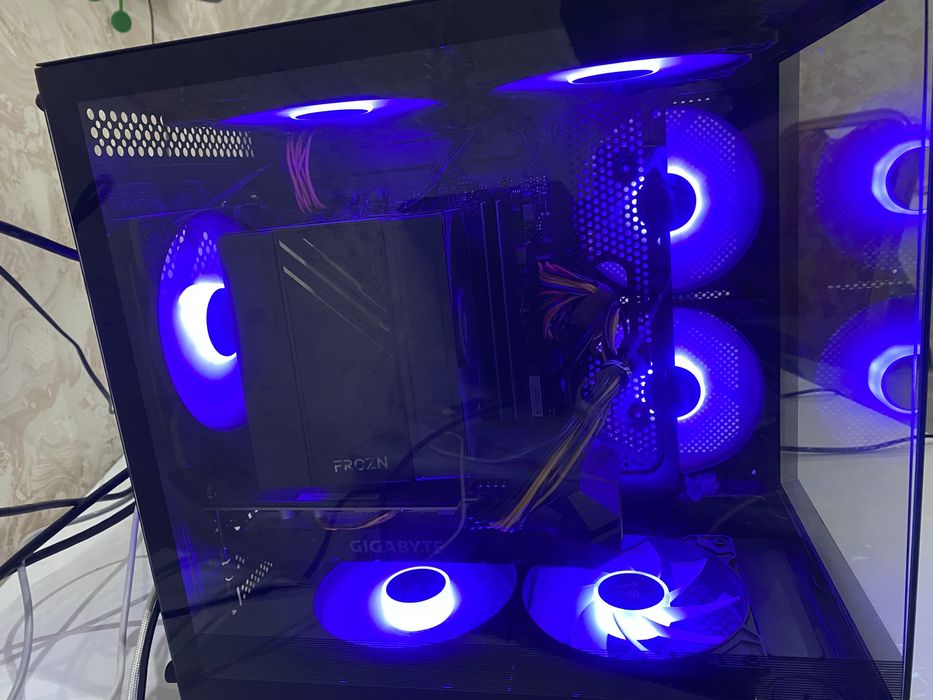 Кампютер сатылады