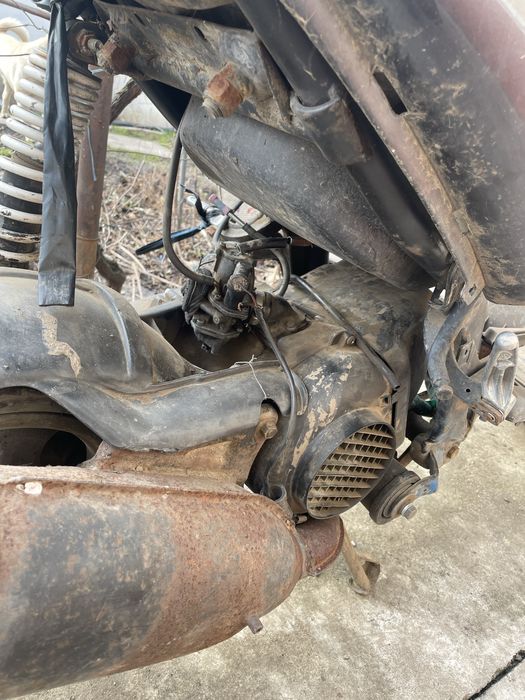 Vând scuter  aprilia SR.