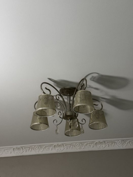 люстра потолочная 2 шт