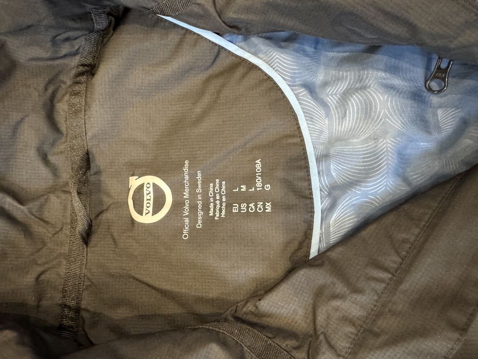 Geaca subtire volvo impermeabila