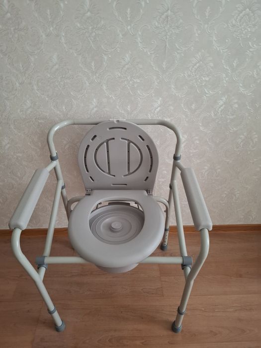 Стул туалет продам в идеальном состоянии.