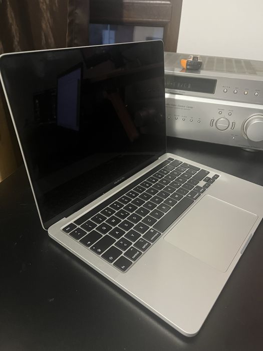 Macbook 2020 I7