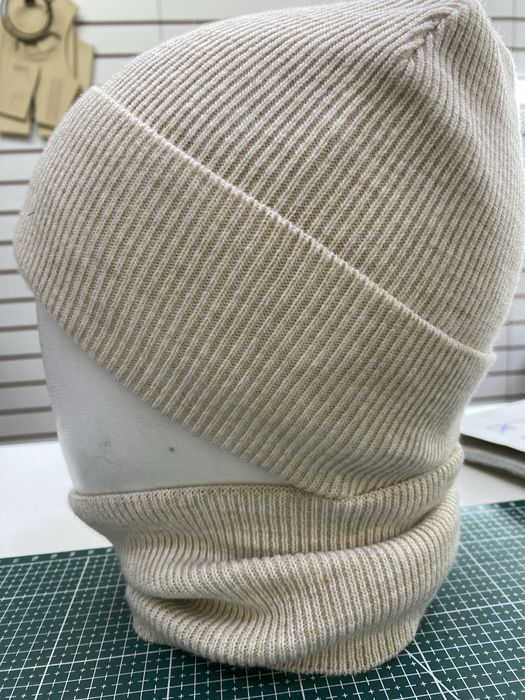 Шапка с шарфом (горловик)