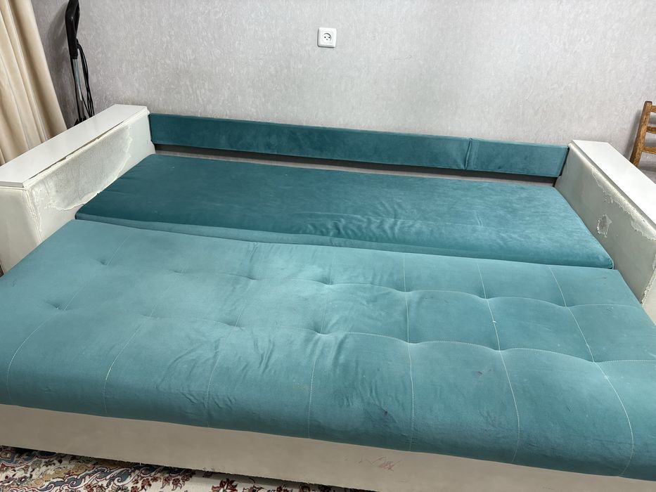 Отдам даром диван