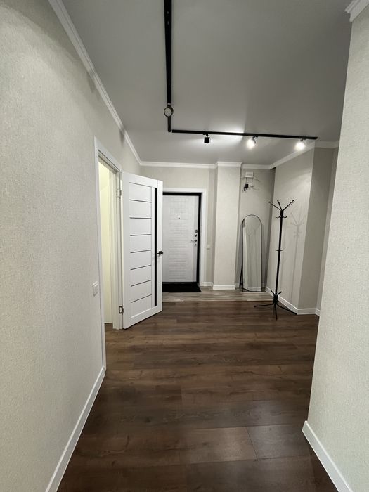 Продам квартиру пр абая 244 центр