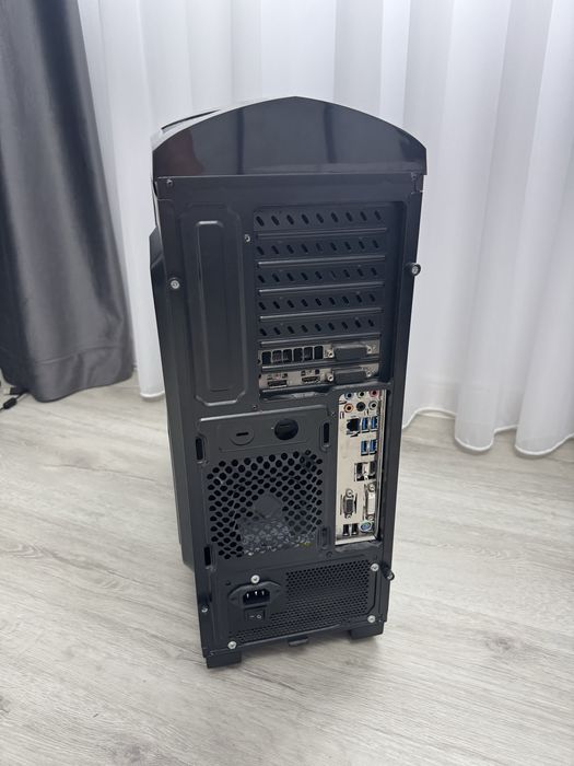 PC Gaming i5-7400/ GTX 1050 Ti /12GB DDR4 /SSD 500GB – Gata de jocuri!