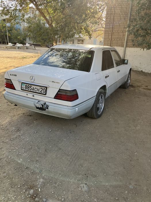 Продам мерседес w124