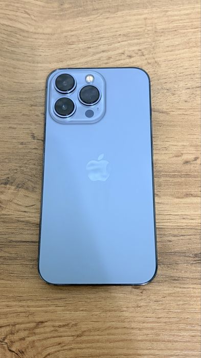 Продам iPhone 13 pro на 256 gb