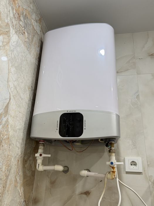 Ariston водонагреватель