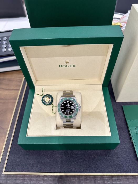 NEW Rolex Submariner Date 41 mm Steel 126610lv