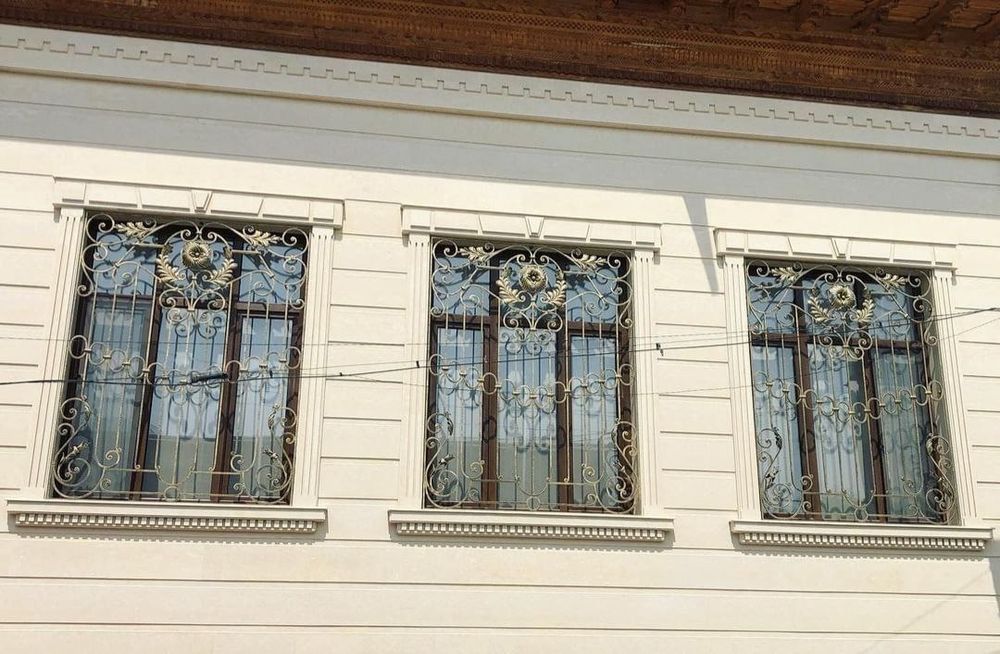 Naves  reshotka perela