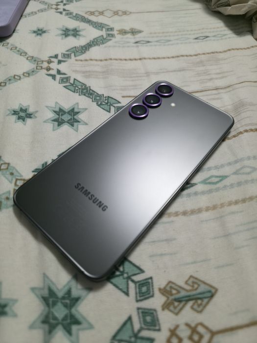Samsung Galaxy S24