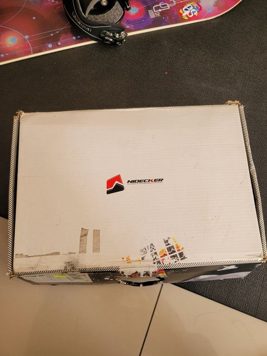 Сноуборд  DC 143см