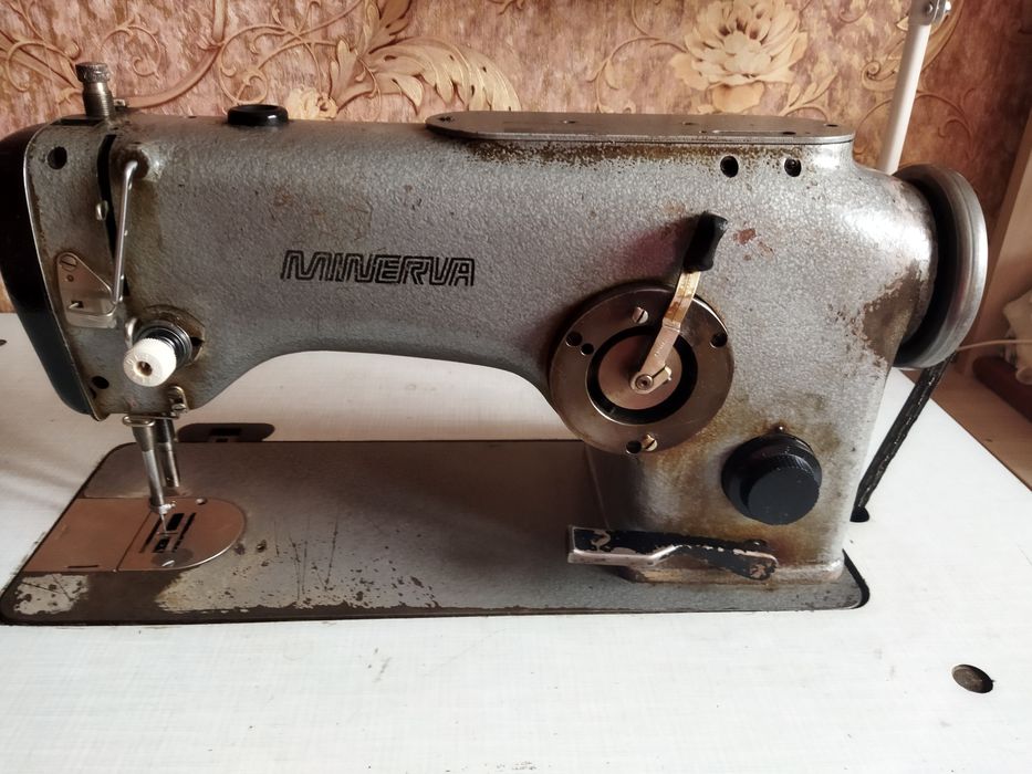 Швейная машина " Минерва"