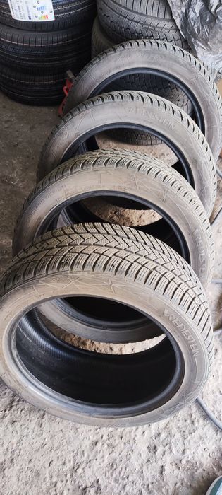 Гуми Vredestein Wintrack pro 245/45/18