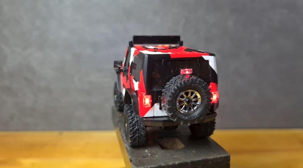 Радиоуправляемый джип модель