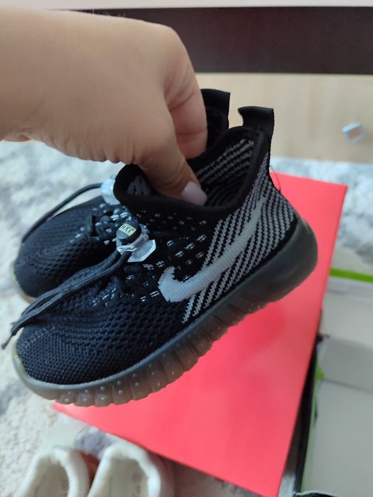 Кросовки  детские  Изики