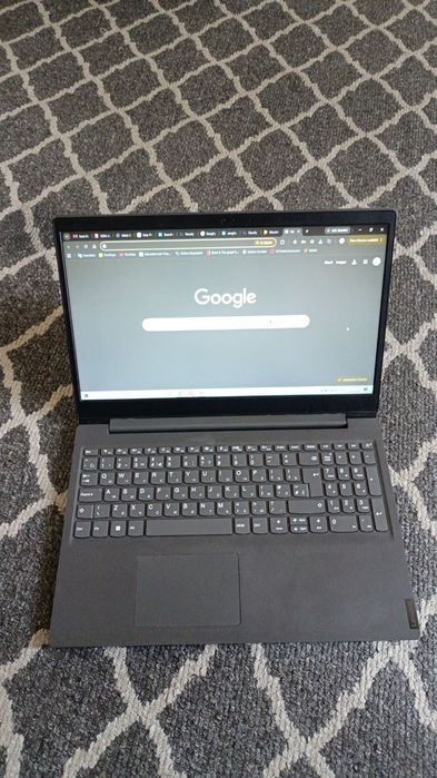 Lenovo V15 noutbuk