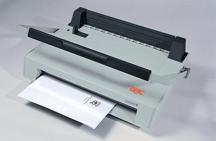 Електрическа машина за подвързване GBC