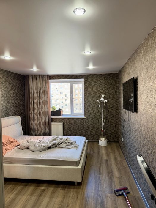 Продам квартиру на Ткачева 12