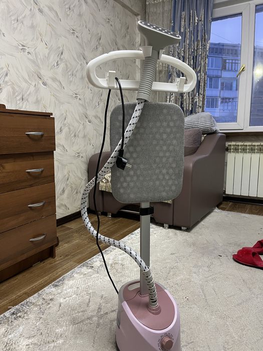 Паровой утюг продам