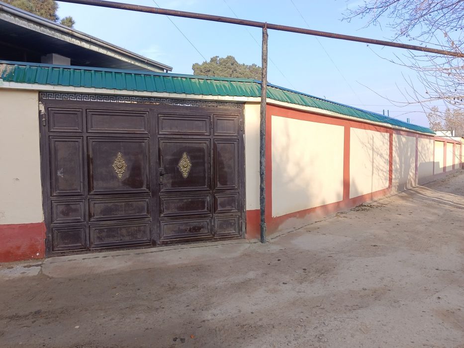 Срочно 3.6 сотихли ховли сотилади. Tezlikda Xovli sotiladi. 5 микрарай