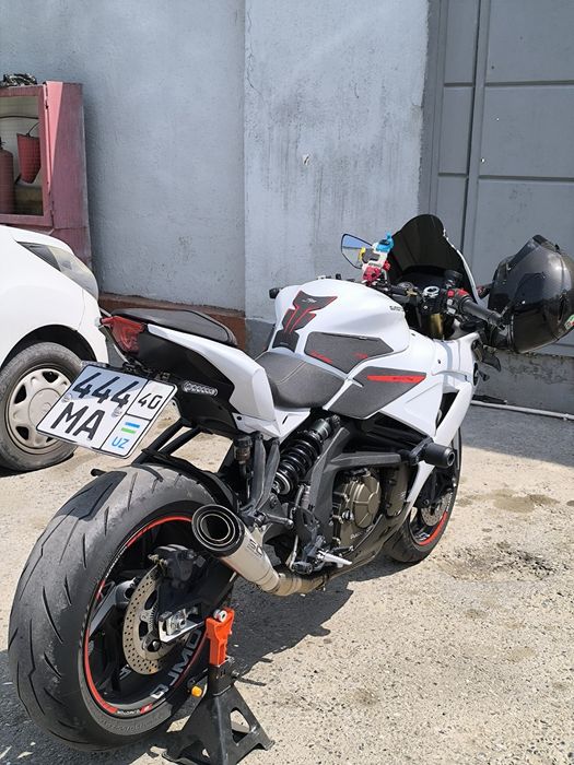 Спортбайк qjmotor 600cc