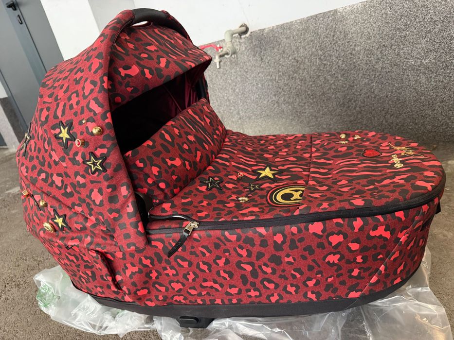 Пълен сет Cybex Priam 4 Rockstar Gold