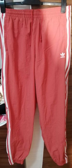 pantaloni adidas