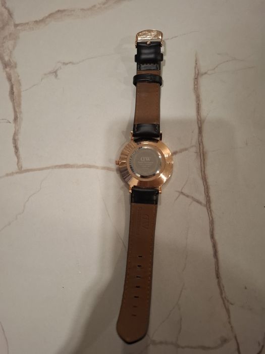 Часы женские наручные