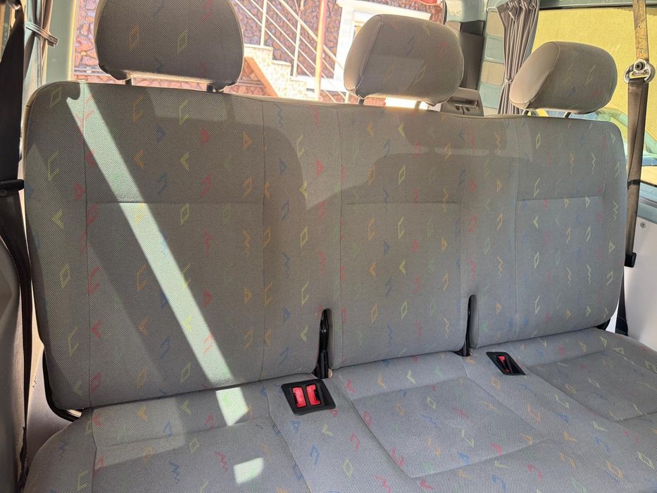Banchetă randu 2,si randu 3