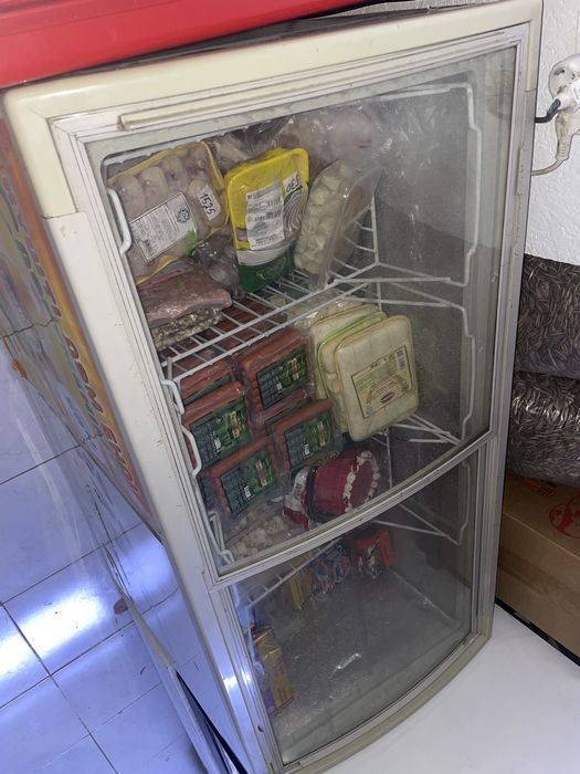 Морозильник для магазина